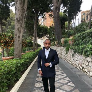 Meet your Posher, Luis